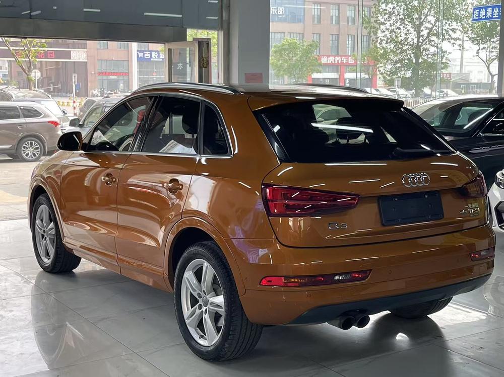 Audi Q3 2016 car image #4