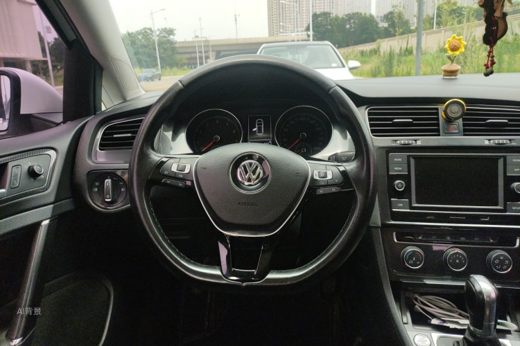 Volkswagen Golf 2018 #12 Volkswagen Golf 2018 car image #12