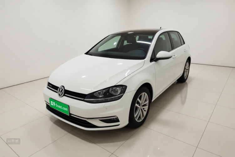 Volkswagen Golf 2018 car image #2