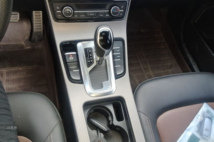 GEELY Emgrand GS 2016 car image #16