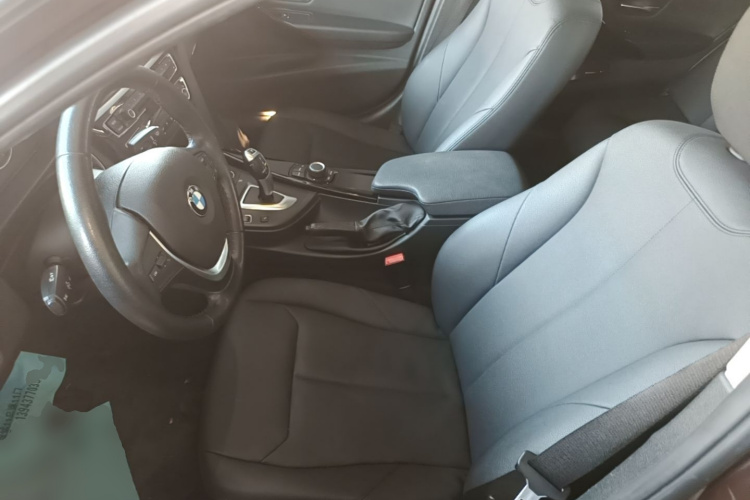 BMW 3 Series 2017 #15 BMW 3 Series 2017 car image #15