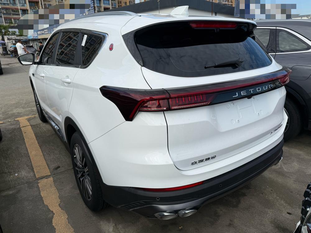 Jetour X70 PLUS 2022 car image #4