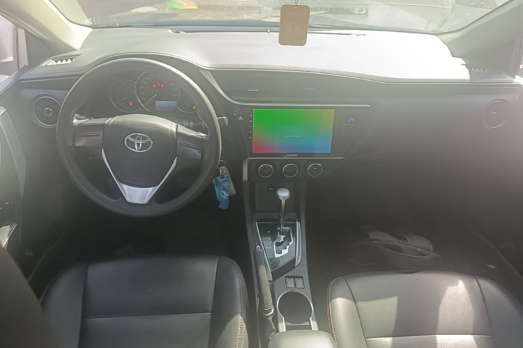 Toyota Corolla 2017 #11 Toyota Corolla 2017 car image #11