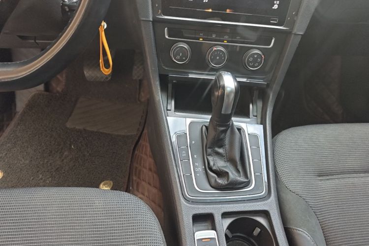 Volkswagen Golf 2020 #18 Volkswagen Golf 2020 صورة سيارة #18
