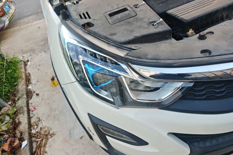 BYD Yuan 2017 #8 BYD Yuan 2017 car image #8