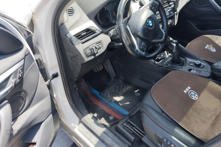 BMW X1 2018 car image #18