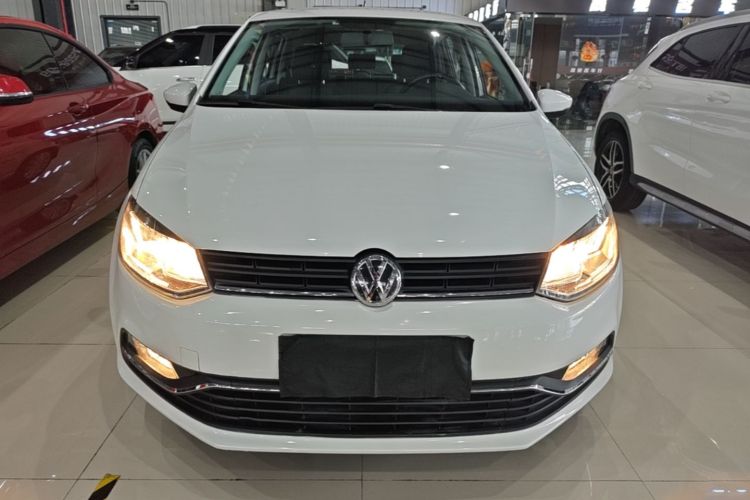 Volkswagen Polo 2018 car image #3