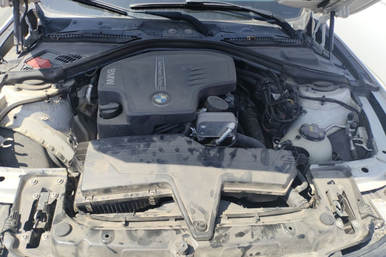 BMW 3 Series 2016 صورة سيارة #22