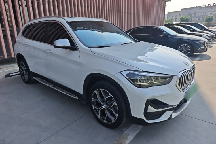 BMW X1 2022 #4 BMW X1 2022 صورة سيارة #4