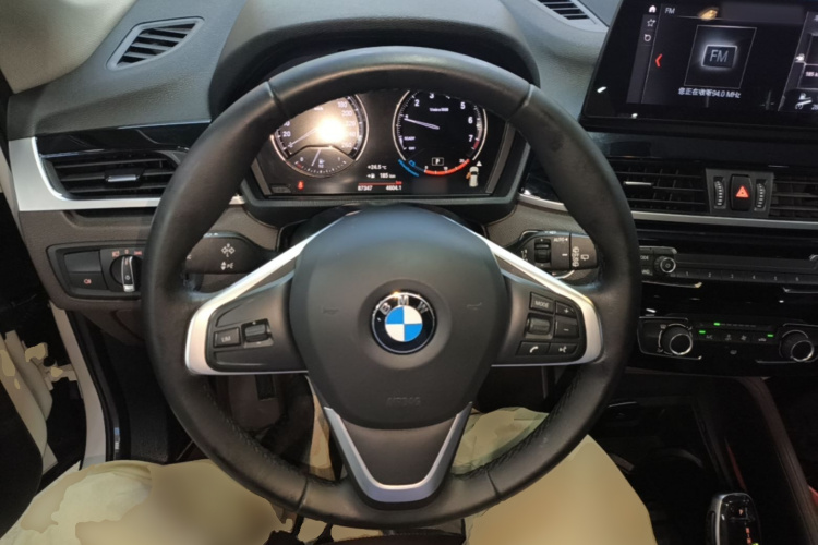 BMW X1 2021 صورة سيارة #11