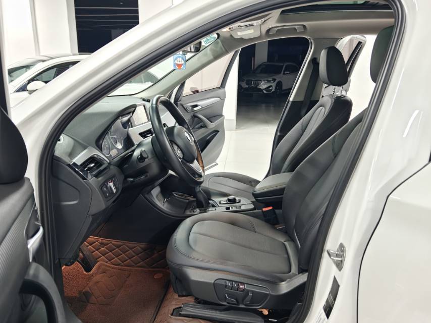 BMW X1 2017 #5 BMW X1 2017 immagine di auto #5
