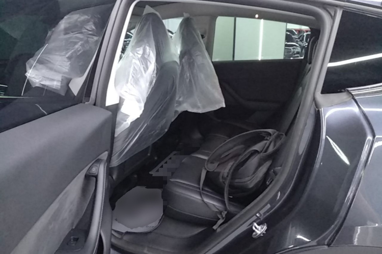 Tesla Model Y 2024 #17 Tesla Model Y 2024 car image #17
