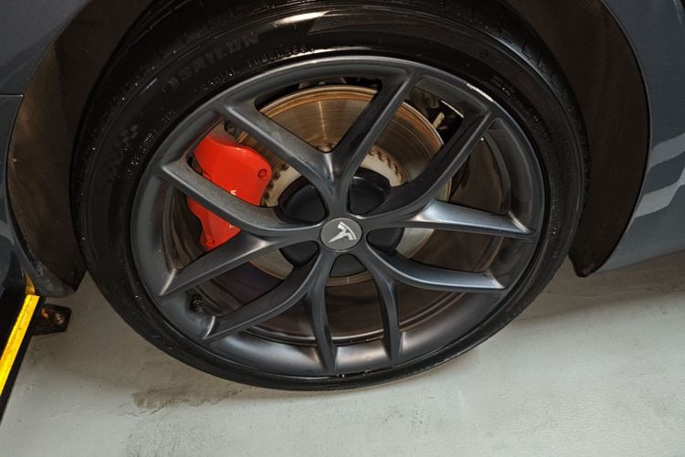 Tesla Model 3 2021 car image #10