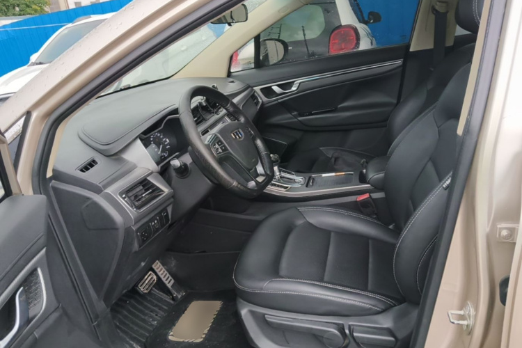 GEELY Emgrand GS 2016 car image #15