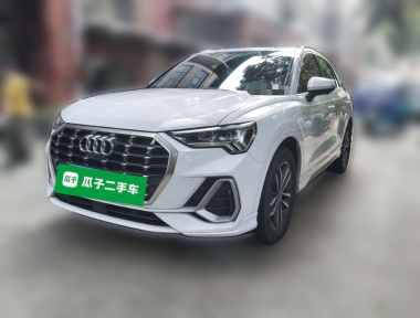 Audi Q3 2021 immagine di auto 