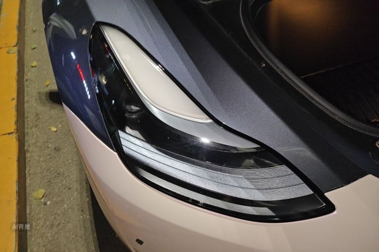 Tesla Model Y 2023 #8 Tesla Model Y 2023 car image #8