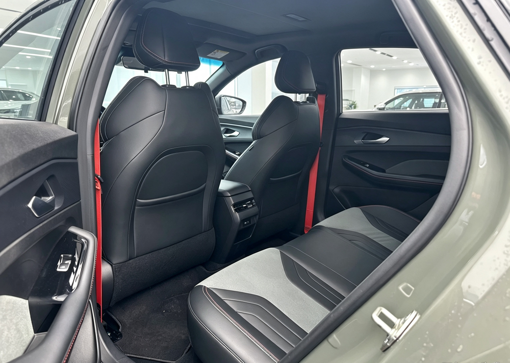GEELY Binray 2022 изображение автомобиля #9