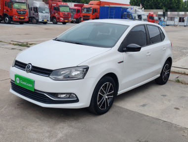 Volkswagen Polo 2014 Volkswagen Polo 2014 car image