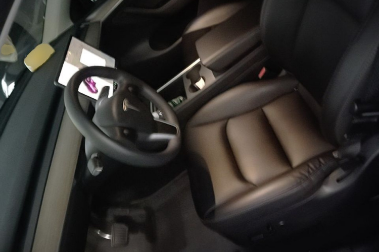 Tesla Model Y 2022 #15 Tesla Model Y 2022 car image #15