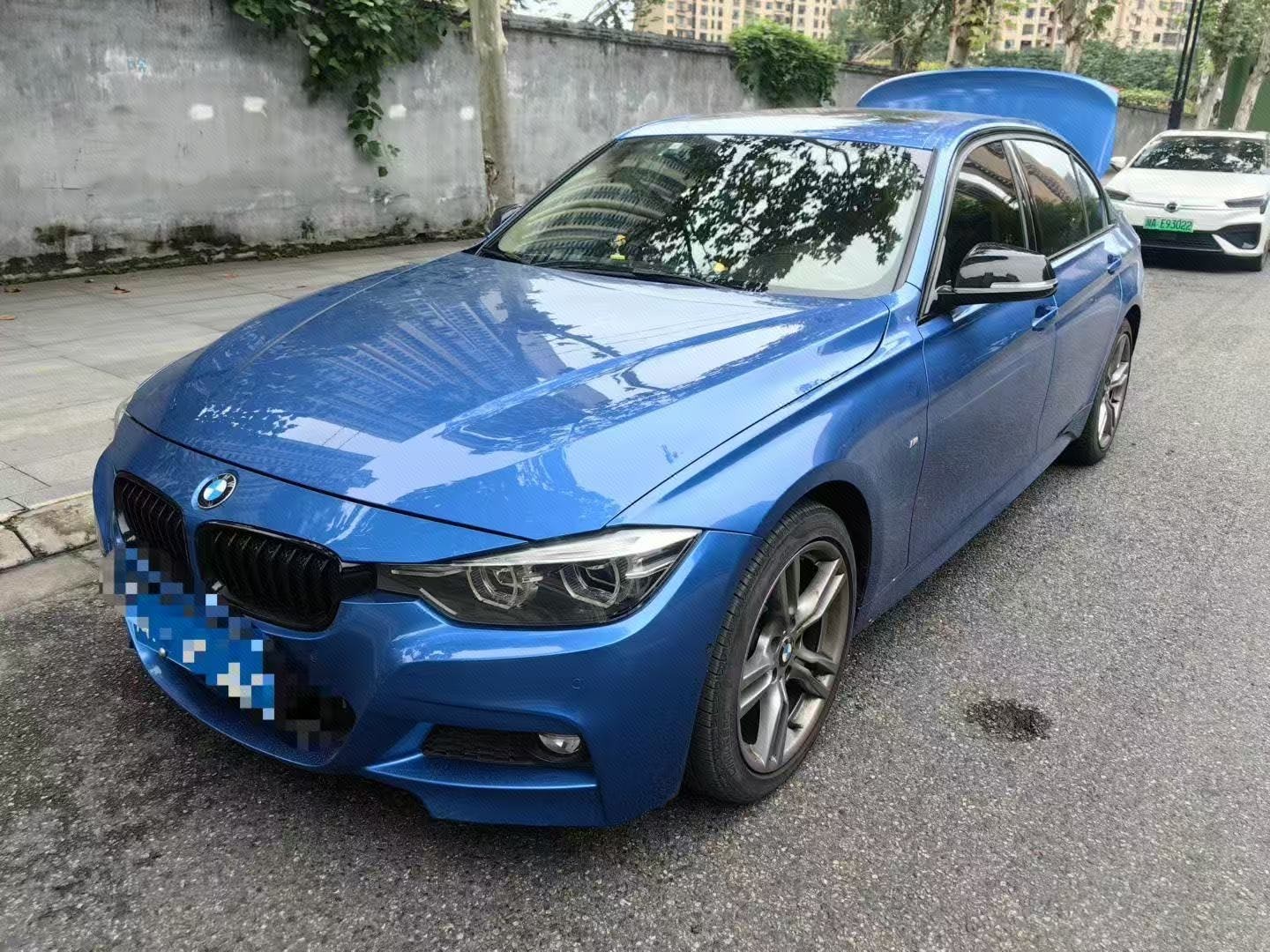 BMW 3 Series 2018 BMW 3 Series 2018 car image