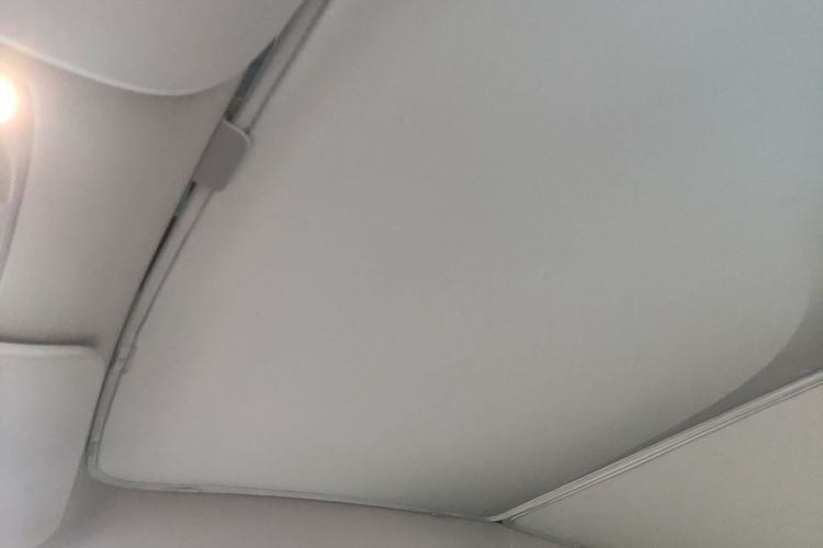Tesla Model Y 2022 car image #18
