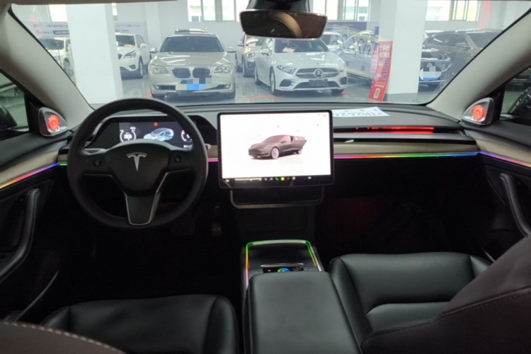 Tesla Model 3 2023 #11 Tesla Model 3 2023 car image #11