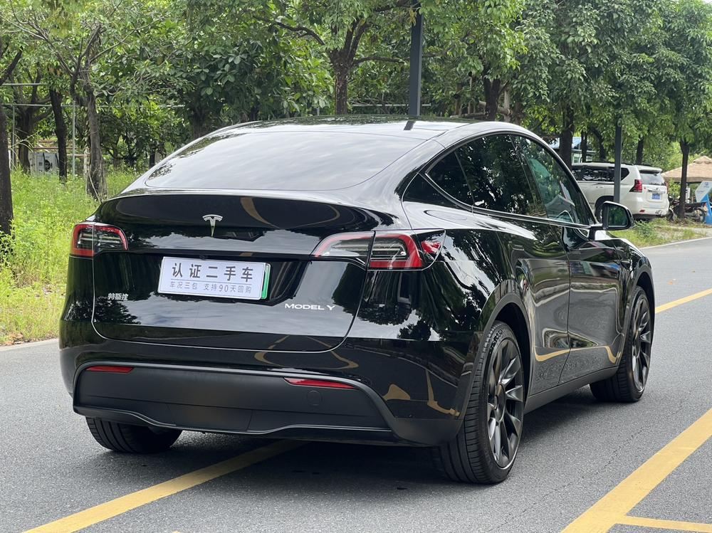 Tesla Model Y 2024 #6 Tesla Model Y 2024 изображение автомобиля #6