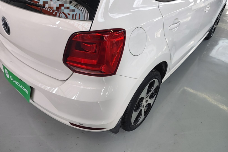 Volkswagen Polo 2015 #8 Volkswagen Polo 2015 car image #8