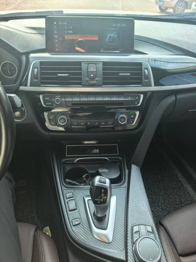 BMW 3 Series 2018 #4 BMW 3 Series 2018 imagen de coche #4