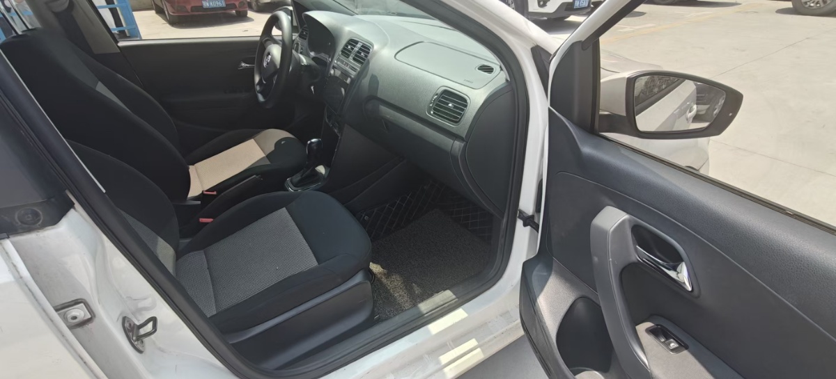 Volkswagen Polo 2019 #10 Volkswagen Polo 2019 car image #10