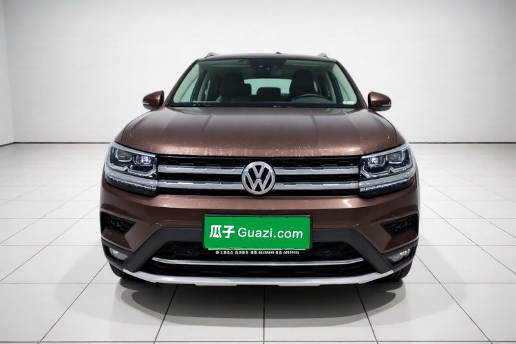 Volkswagen Tharu 2018 car image #3