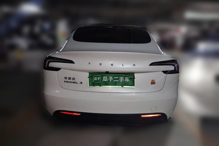 Tesla Model 3 2025 #4 Tesla Model 3 2025 car image #4
