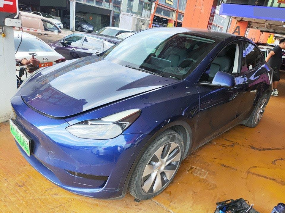 Tesla Model Y 2023 imagen de coche 