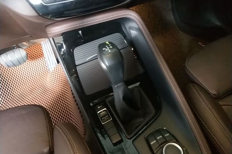 BMW X1 2019 #14 BMW X1 2019 car image #14