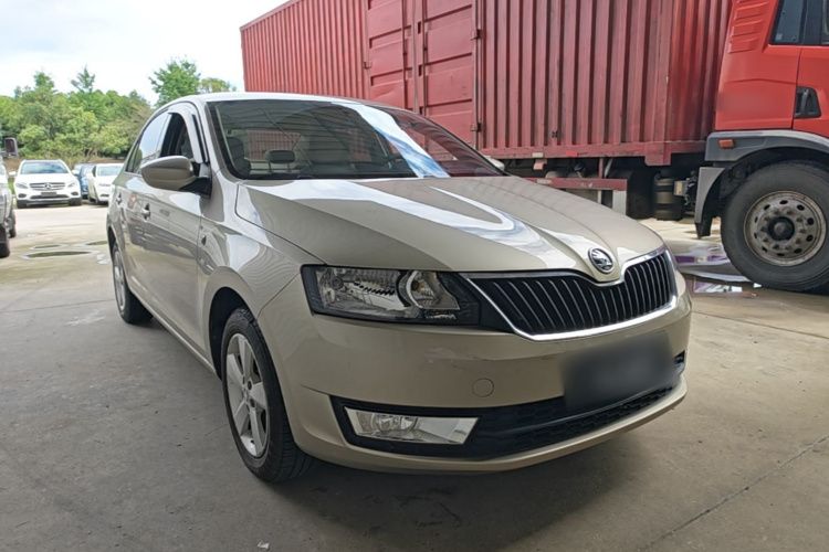 Skoda Rapid 2016 #4 Skoda Rapid 2016 car image #4