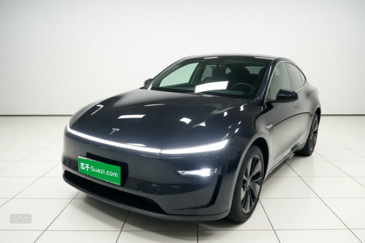 Tesla Model Y 2025 #2 Tesla Model Y 2025 car image #2