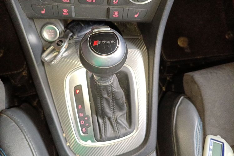 Audi Q3 2018 image de voiture #18