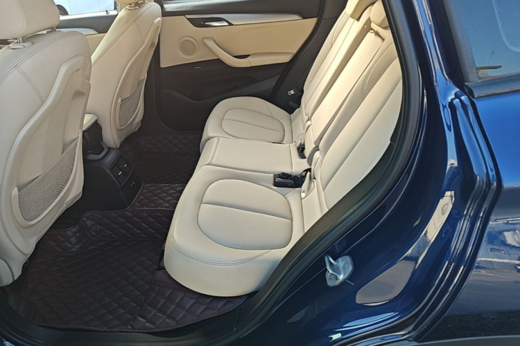 BMW X1 2019 #13 BMW X1 2019 car image #13