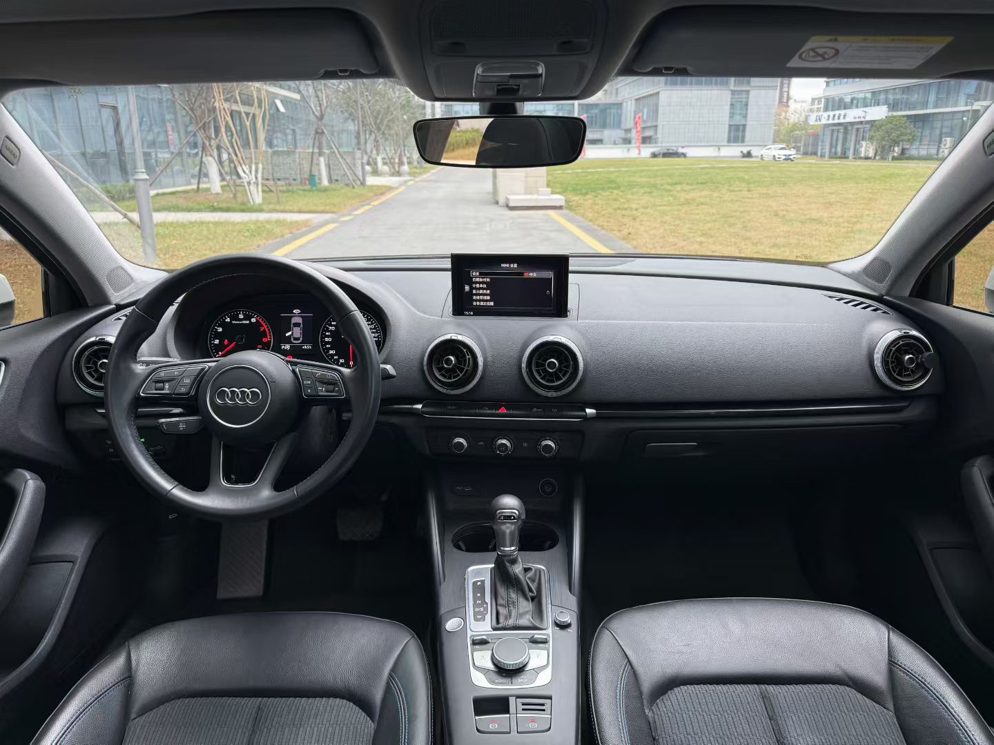 Audi A3 2018 car image #6