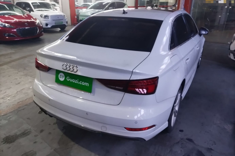 Audi A3 2019 car image #5