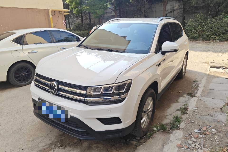 2021 immagine di auto 