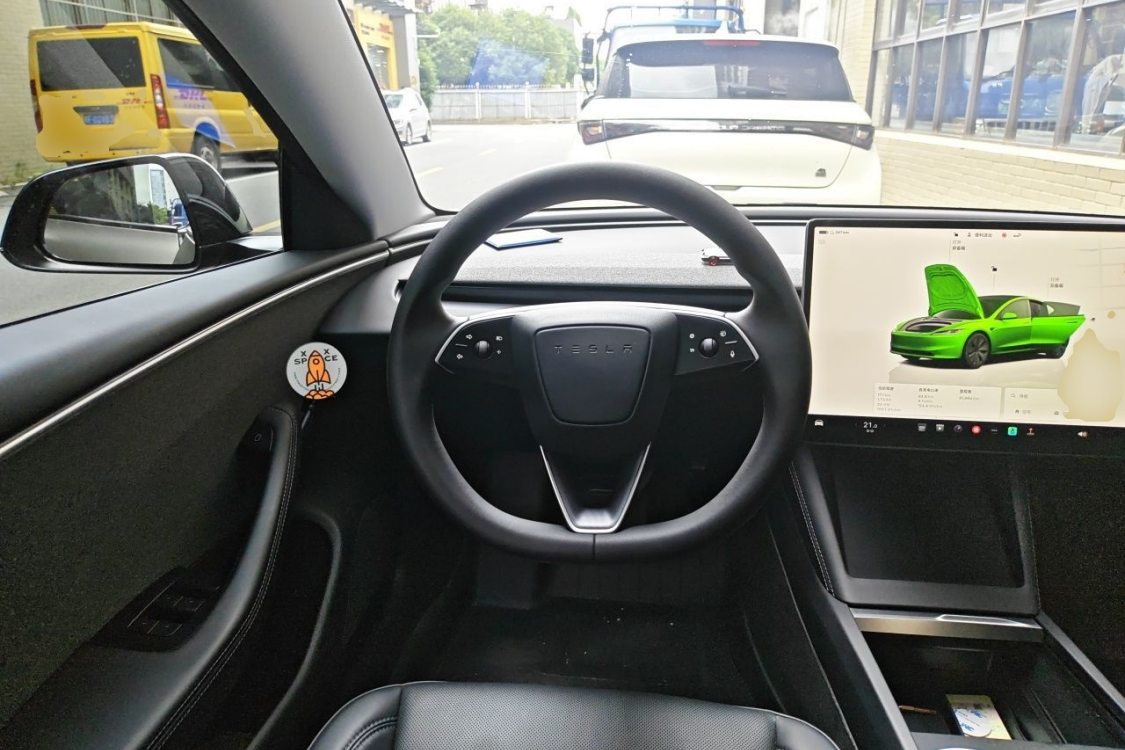 Tesla Model 3 2024 #22 Tesla Model 3 2024 car image #22