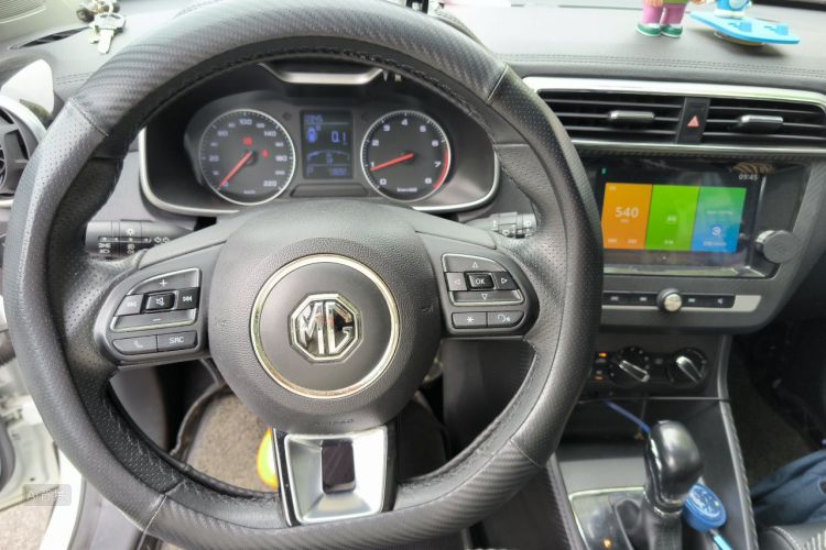 MG ZS 2018 car image #13