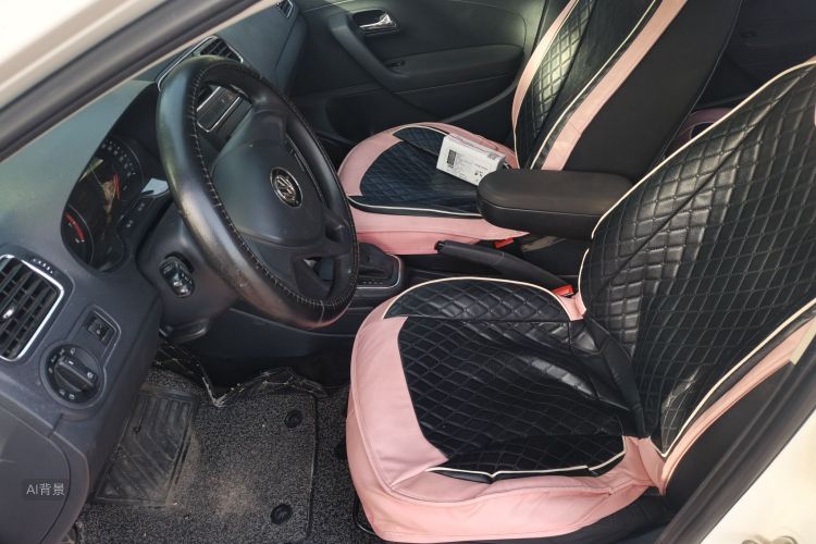 Volkswagen Polo 2016 car image #17