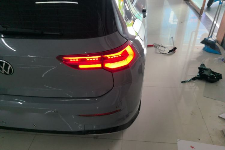 Volkswagen Golf 2022 car image #8