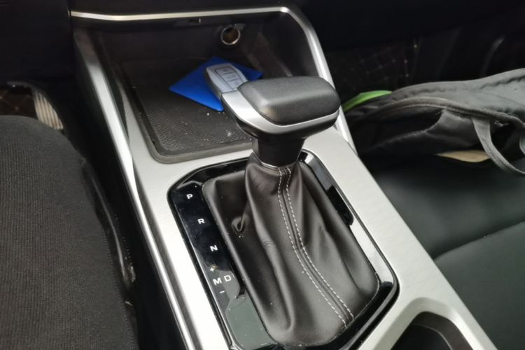 GEELY Emgrand 2024 imagen de coche #14
