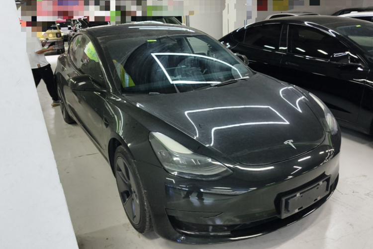 Tesla Model 3 2022 car image #4