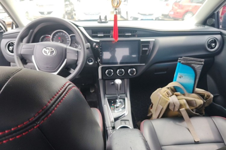 Toyota Corolla 2018 #10 Toyota Corolla 2018 car image #10