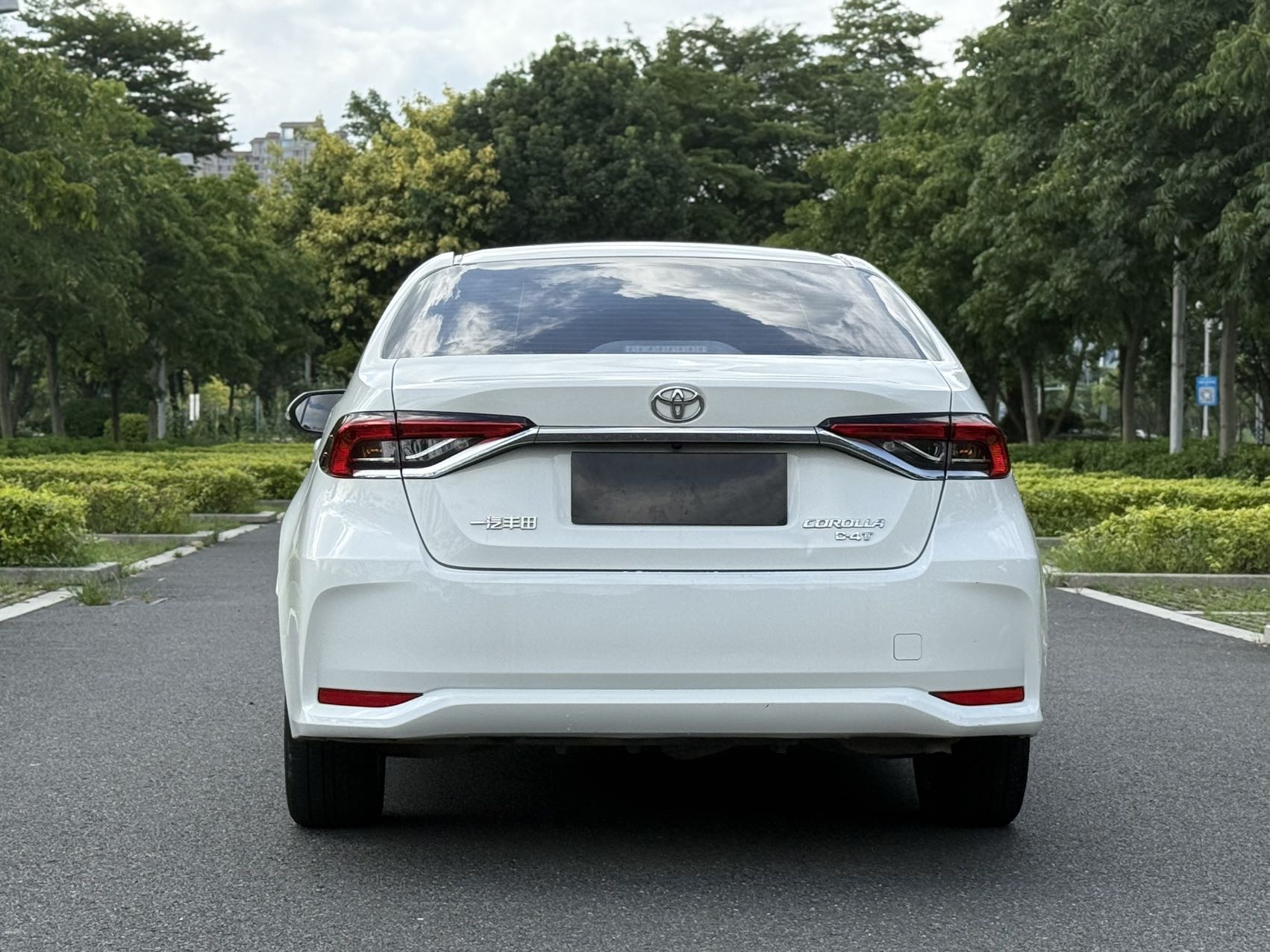 Toyota Corolla 2023 #8 Toyota Corolla 2023 صورة سيارة #8