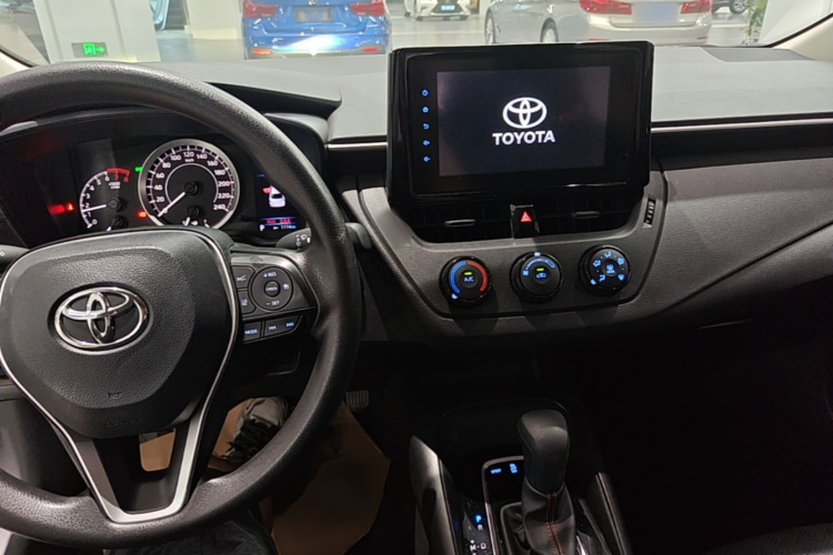 Toyota Corolla 2023 car image #10